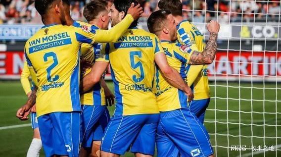 而她能够在 而她能够在